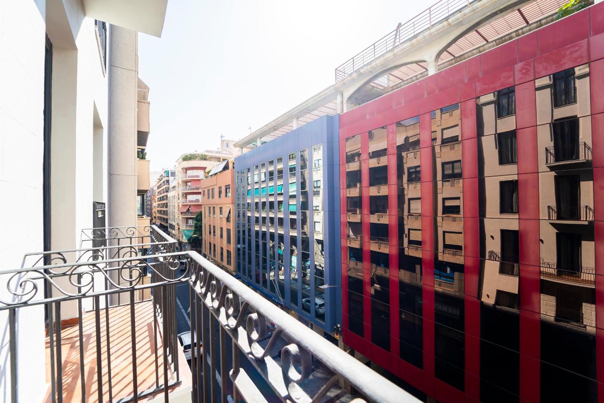 Edificio Reyes Catolicos Alicante Centro By Renthas Номер фото